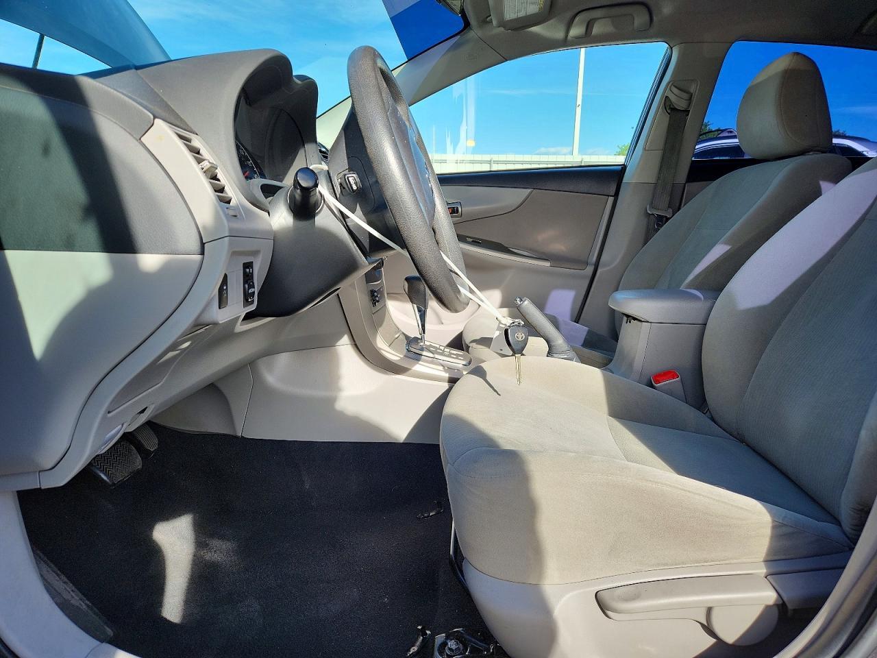 2013 Toyota Corolla Le - Фото 7