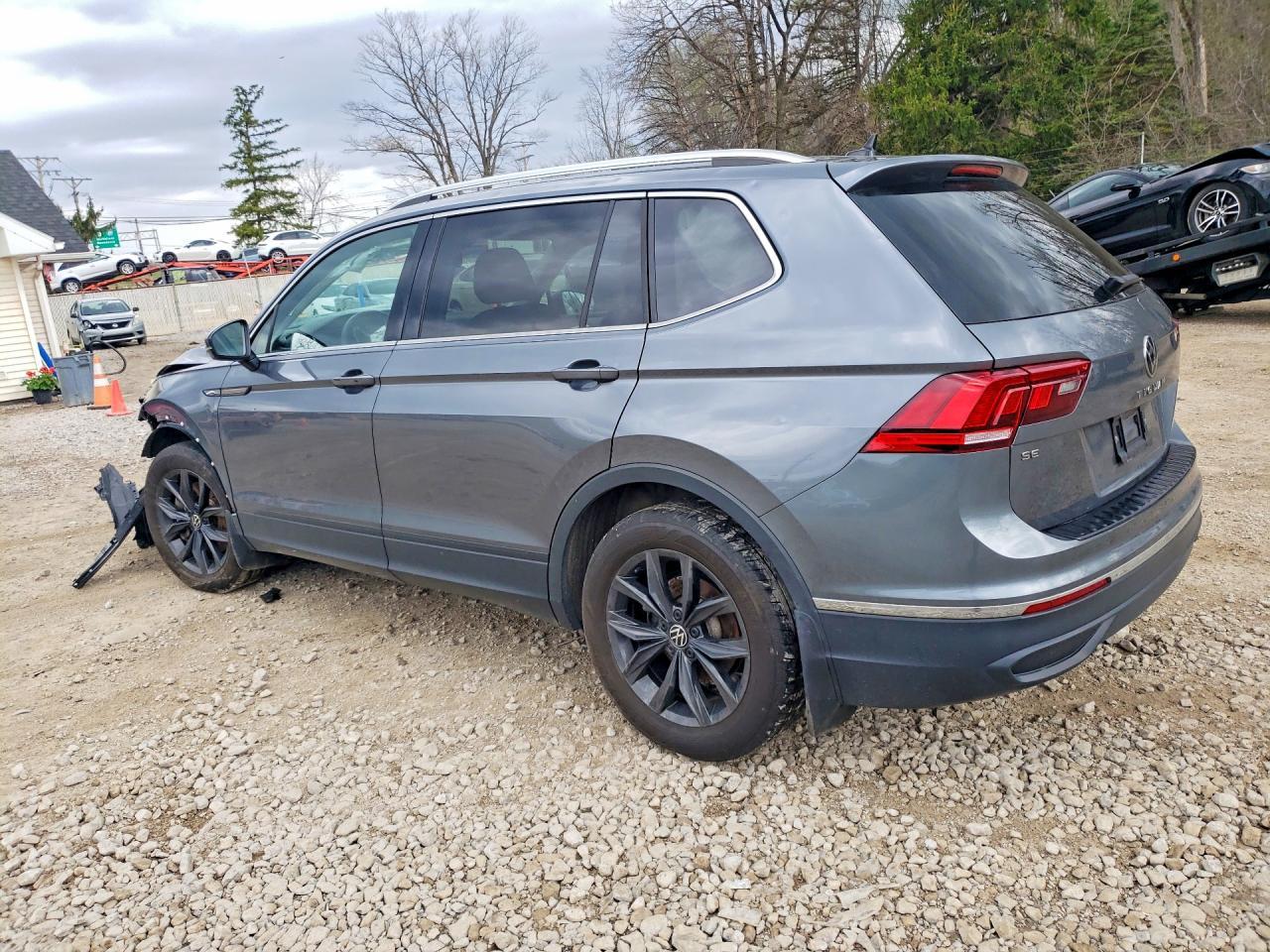 2024 Volkswagen Tiguan Se - Фото 2