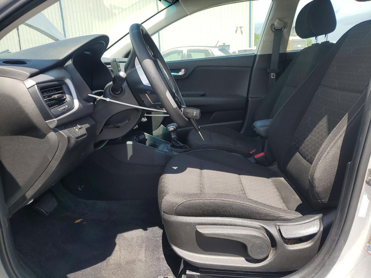 2019 Kia Rio S - Фото 7