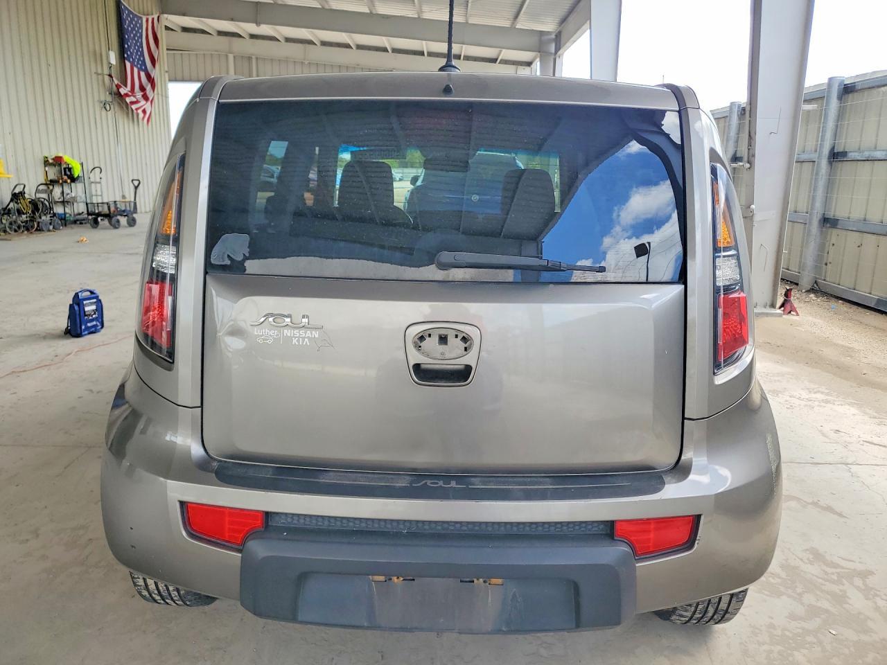 2010 Kia Soul + - Фото 6