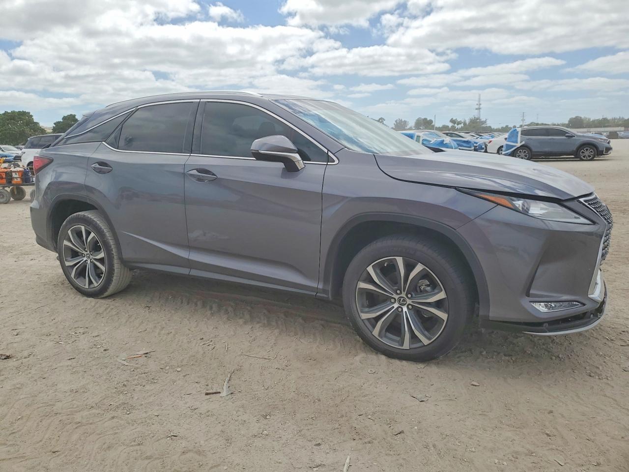 2022 Lexus Rx 350 - Image 4