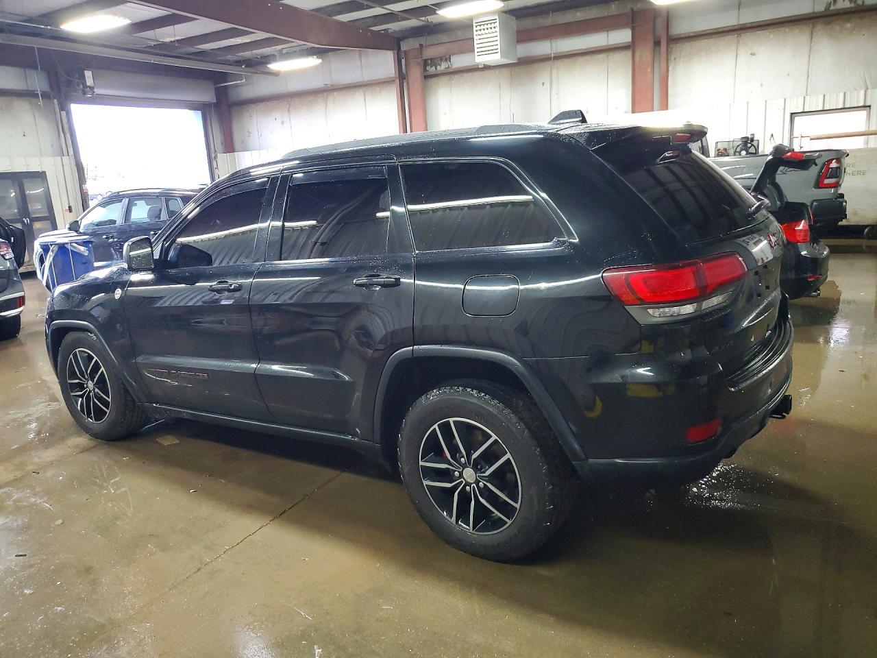 2018 Jeep Grand Cherokee Trailhawk - Фото 2