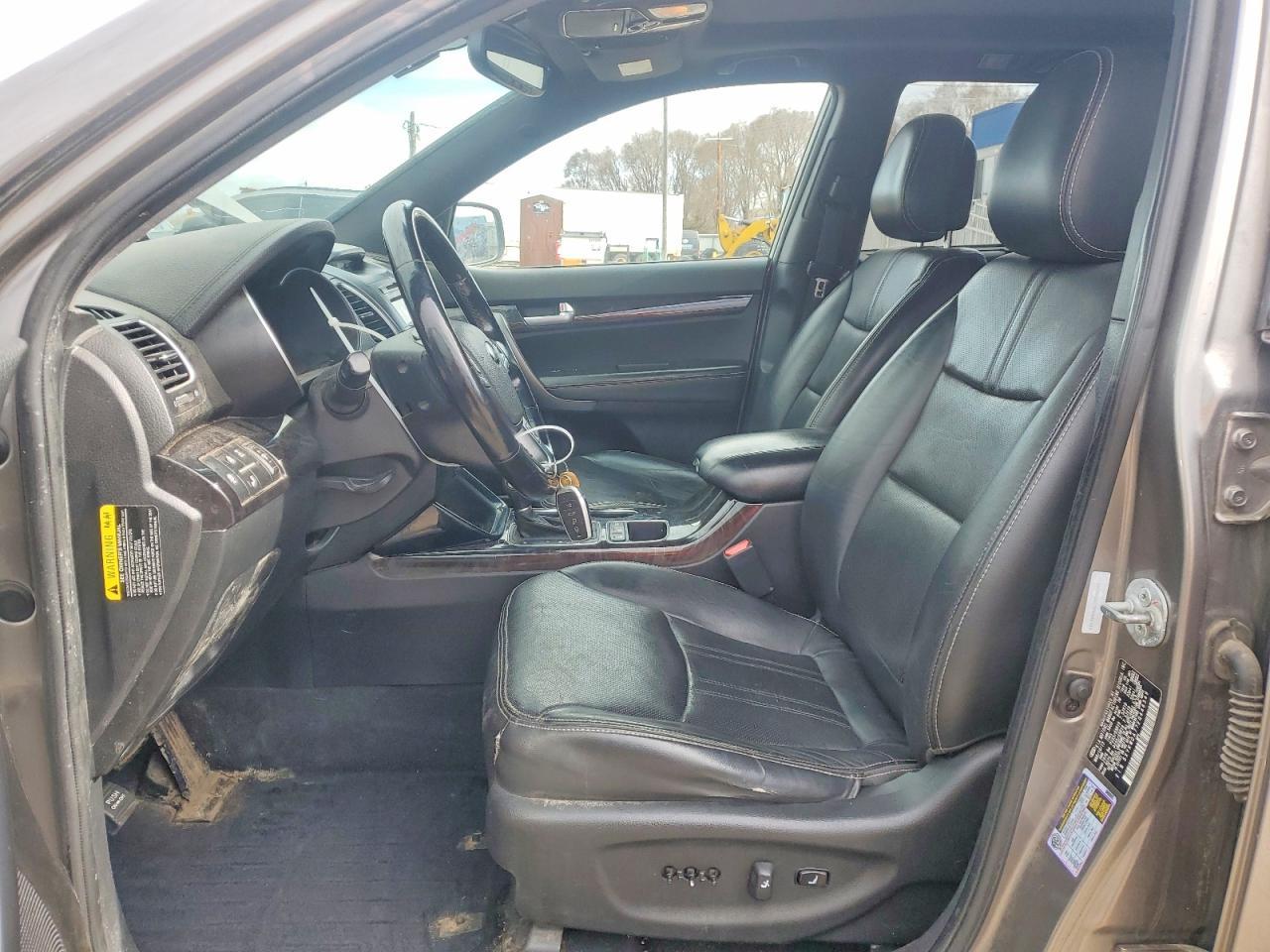 2014 Kia Sorento - Image 7