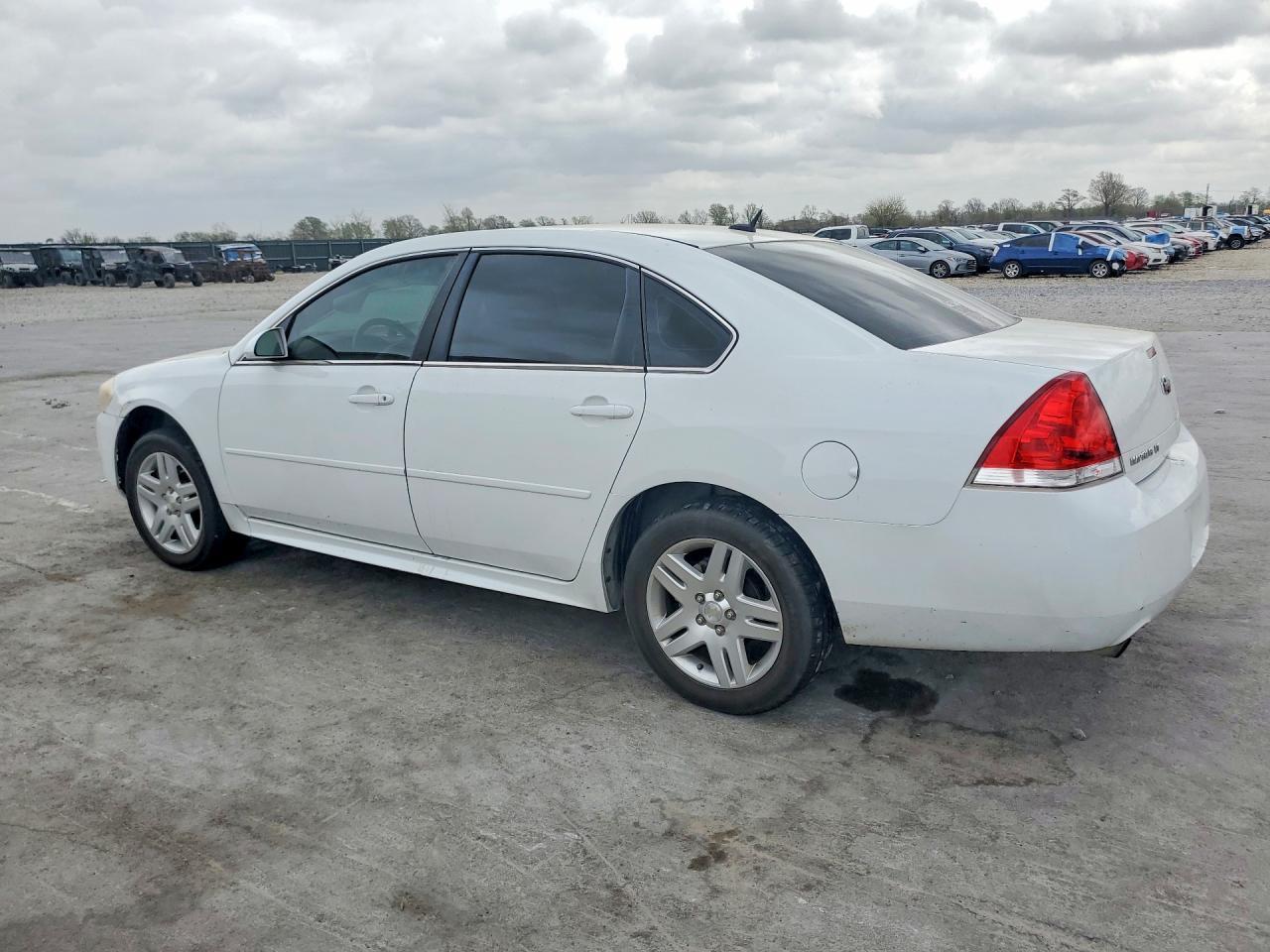 2013 Chevrolet Impala Lt - Image 2