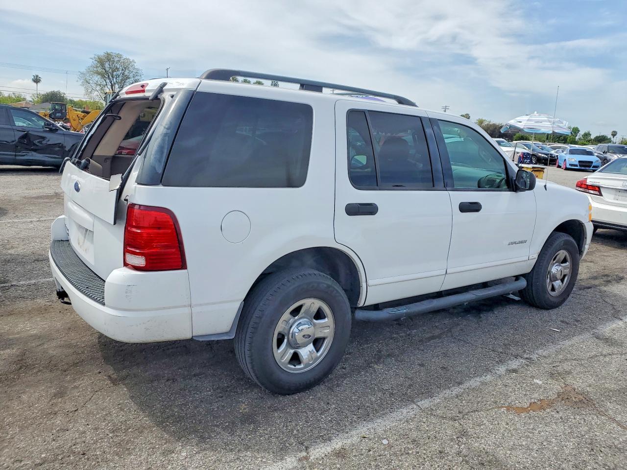 2004 Ford Explorer Xlt - Фото 3