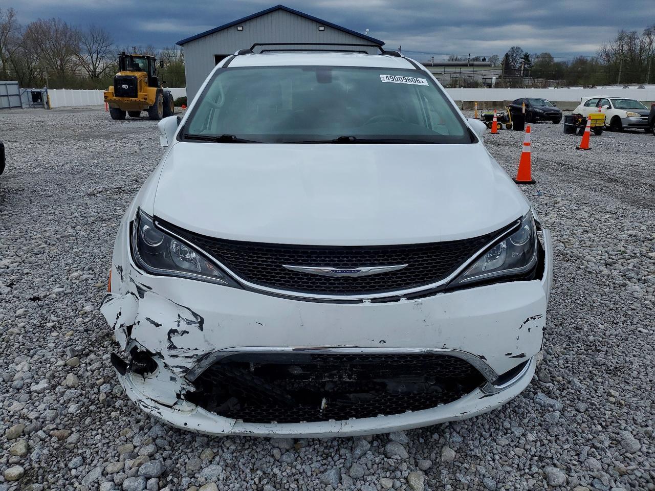 2019 Chrysler Pacifica Touring L - Фото 5