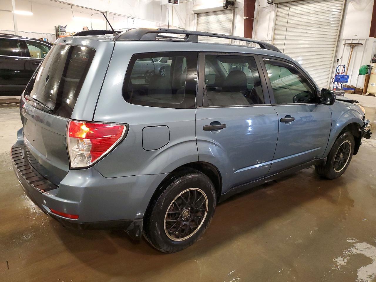2013 Subaru Forester 2.5X - Фото 3