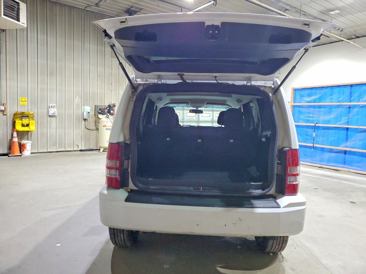 2012 Jeep Liberty Sport - Image 6