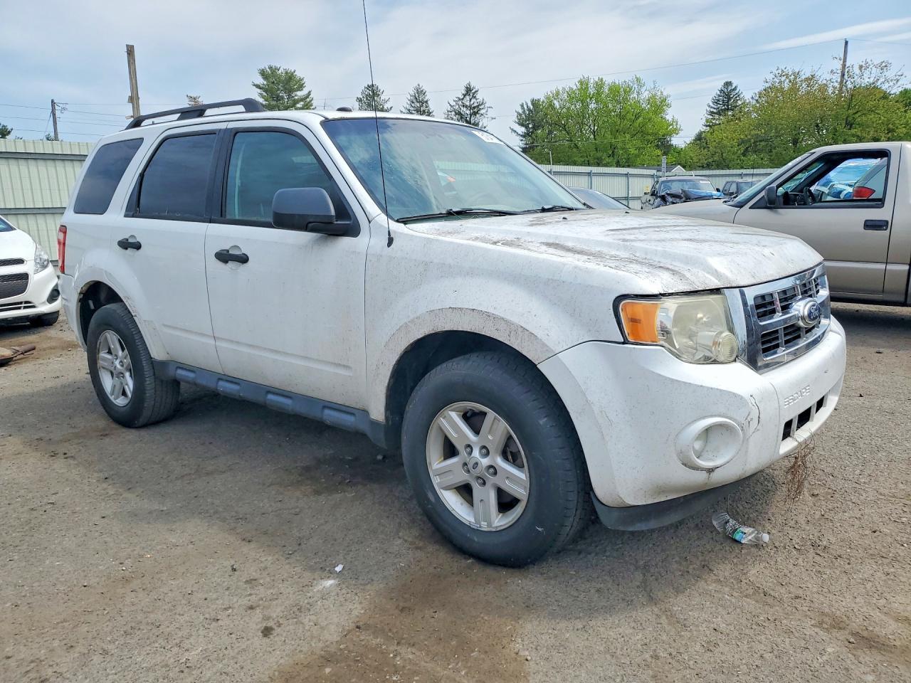 2010 Ford Escape Hybrid - Image 4