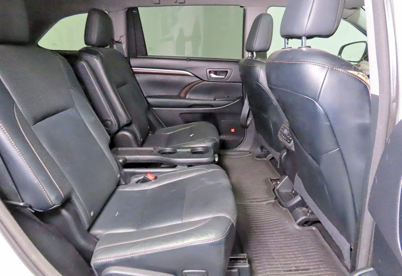 2015 Toyota Highlander Limited Platinum - Фото 6