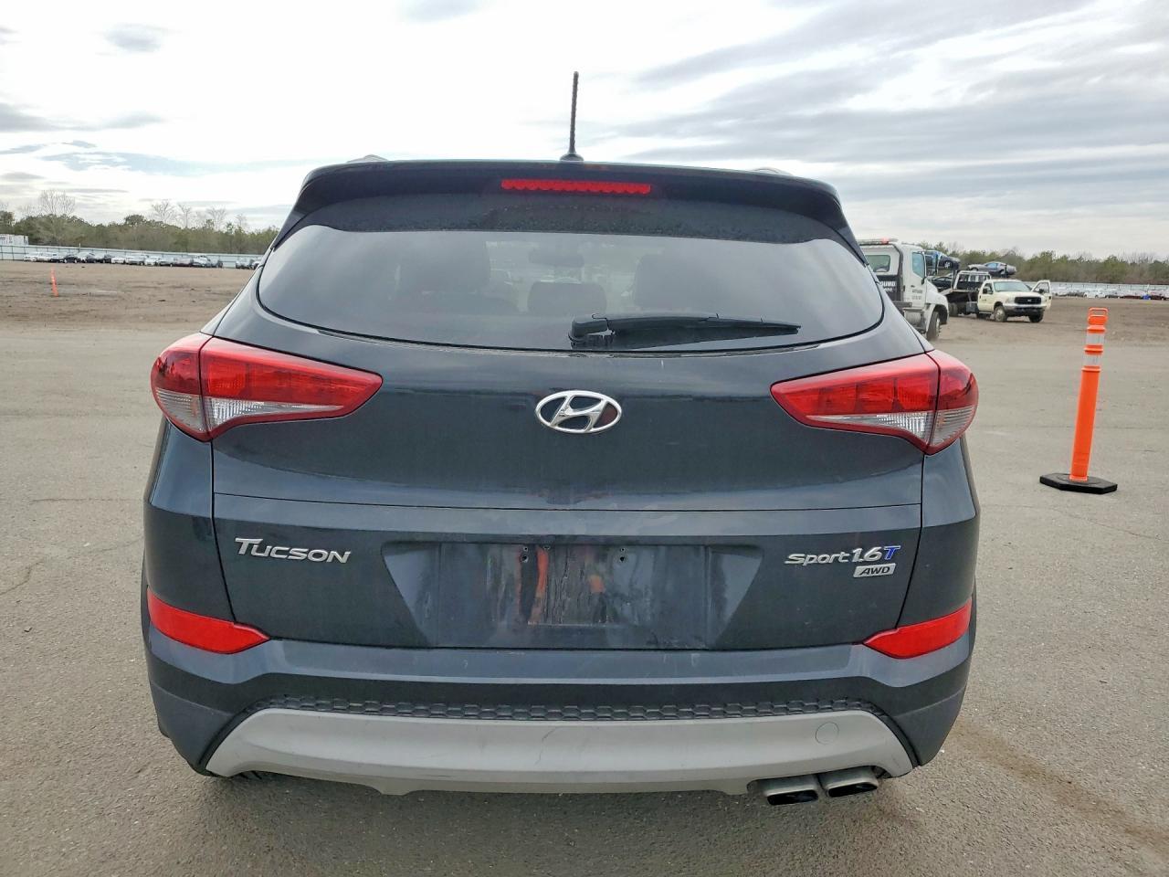 2017 Hyundai Tucson Sport - Фото 6