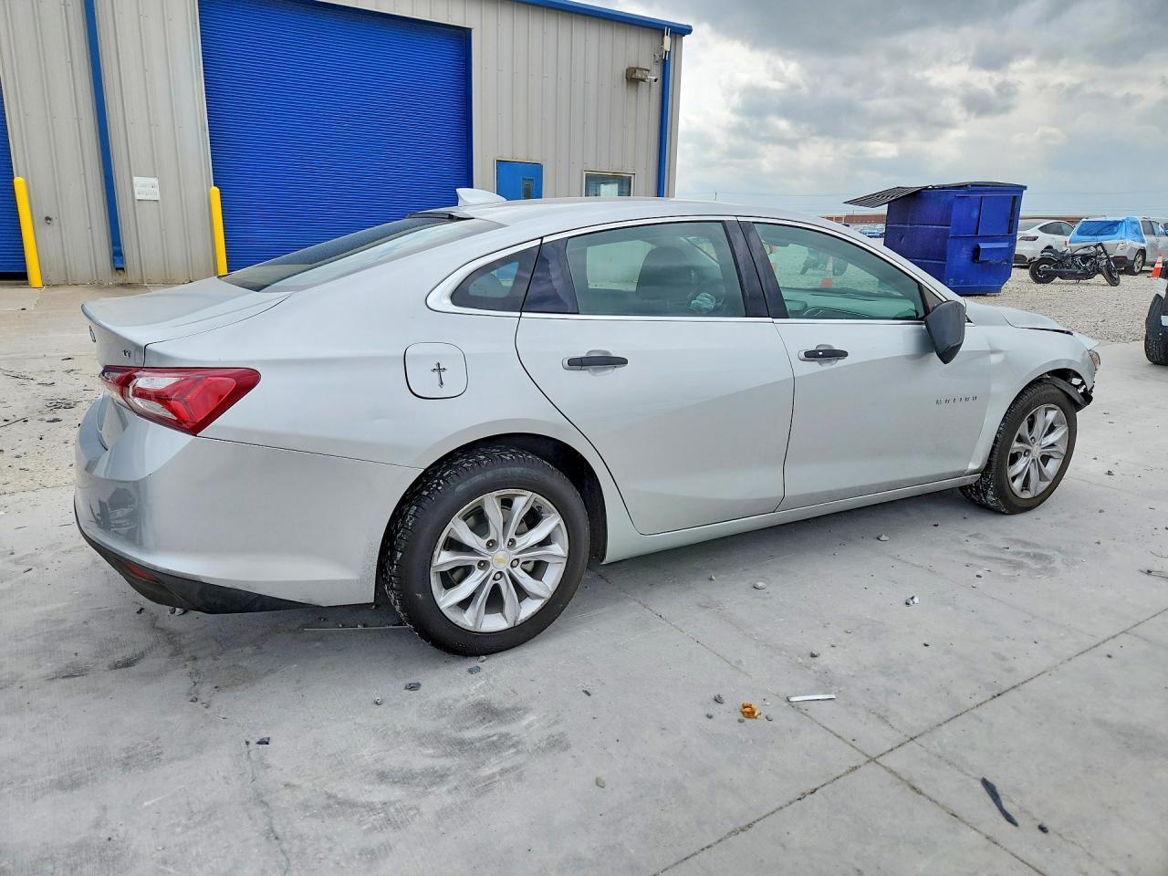 2022 Chevrolet Malibu Lt - Image 3