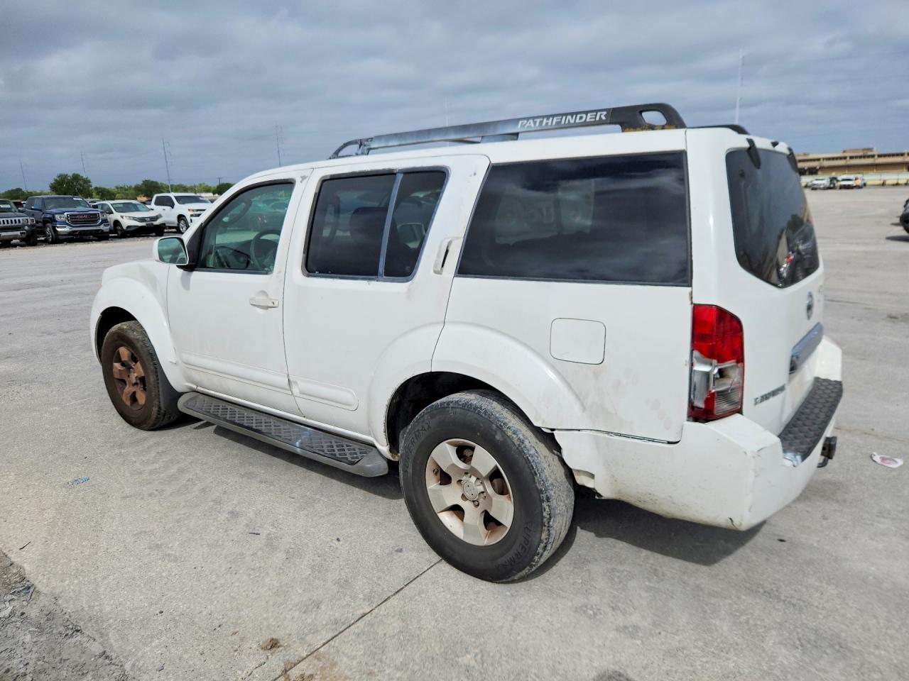 2006 Nissan Pathfinder S - Фото 2