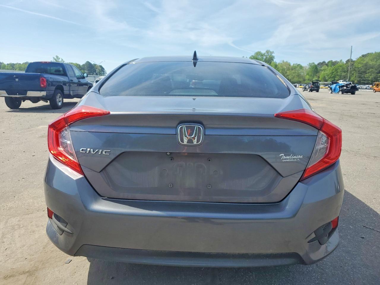 2017 Honda Civic Ex - Image 6