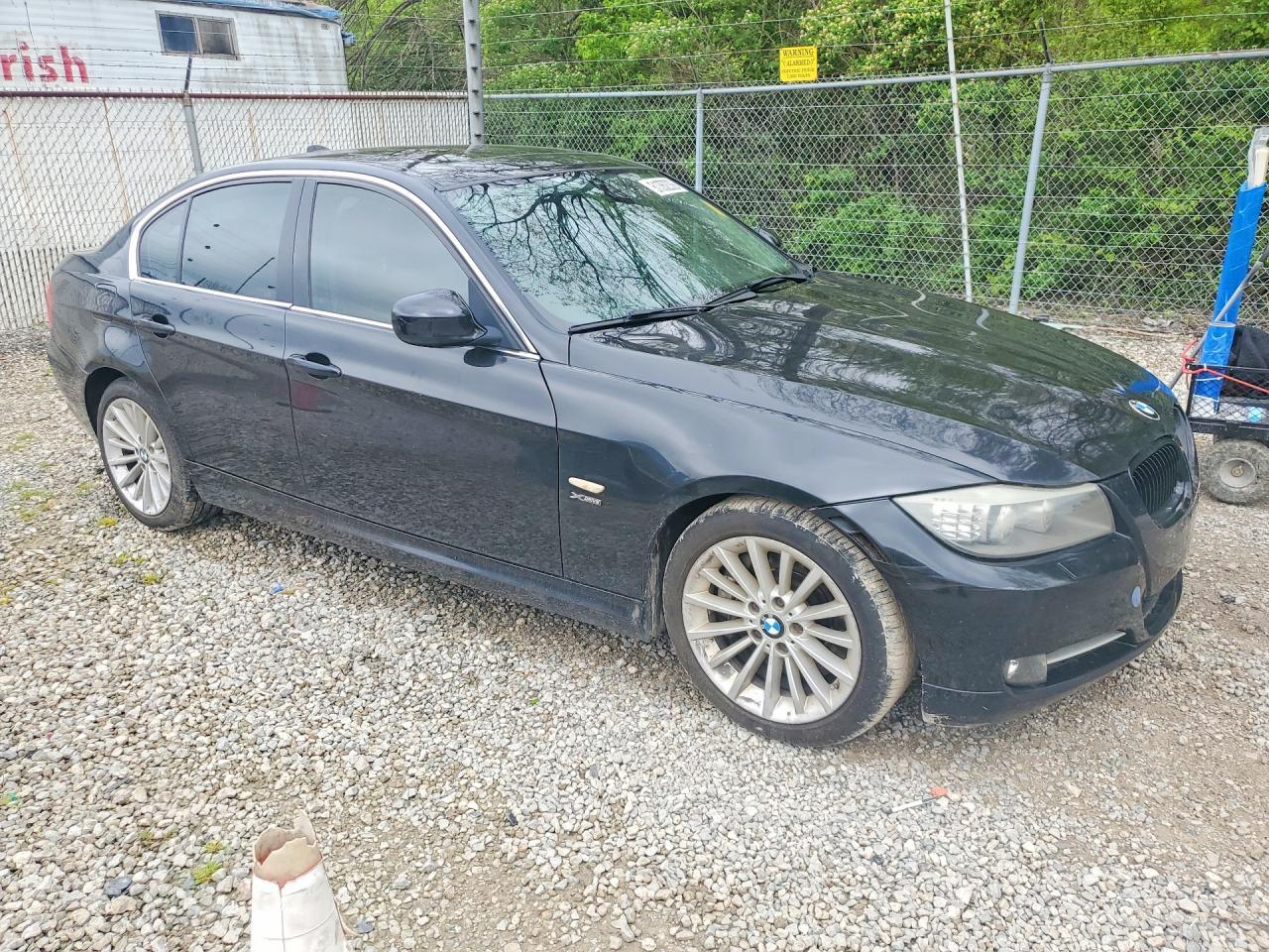 2011 BMW 335 Xi - Фото 4