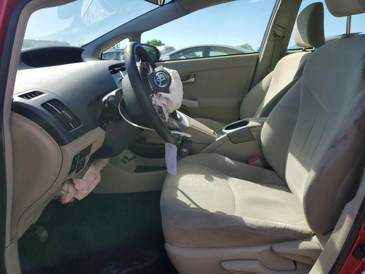 2012 Toyota Prius Three - Фото 7