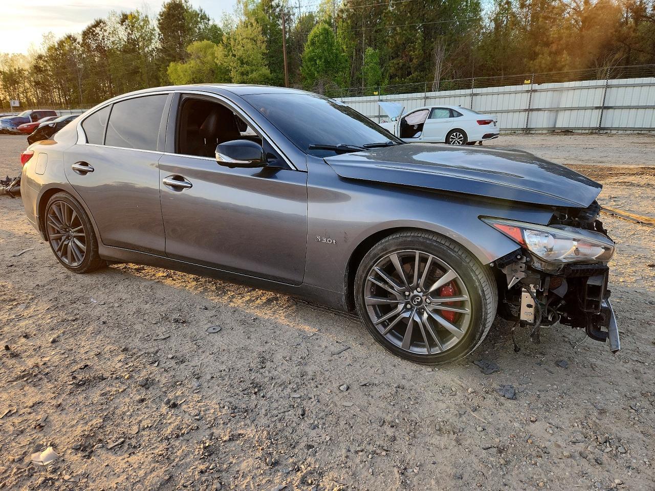 2018 Infiniti Q50 Red Sport 400 - Фото 4