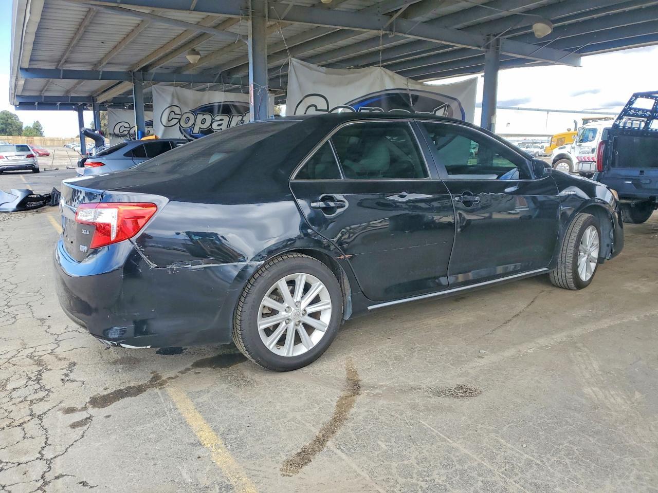 2013 Toyota Camry Hybrid Xle - Фото 3