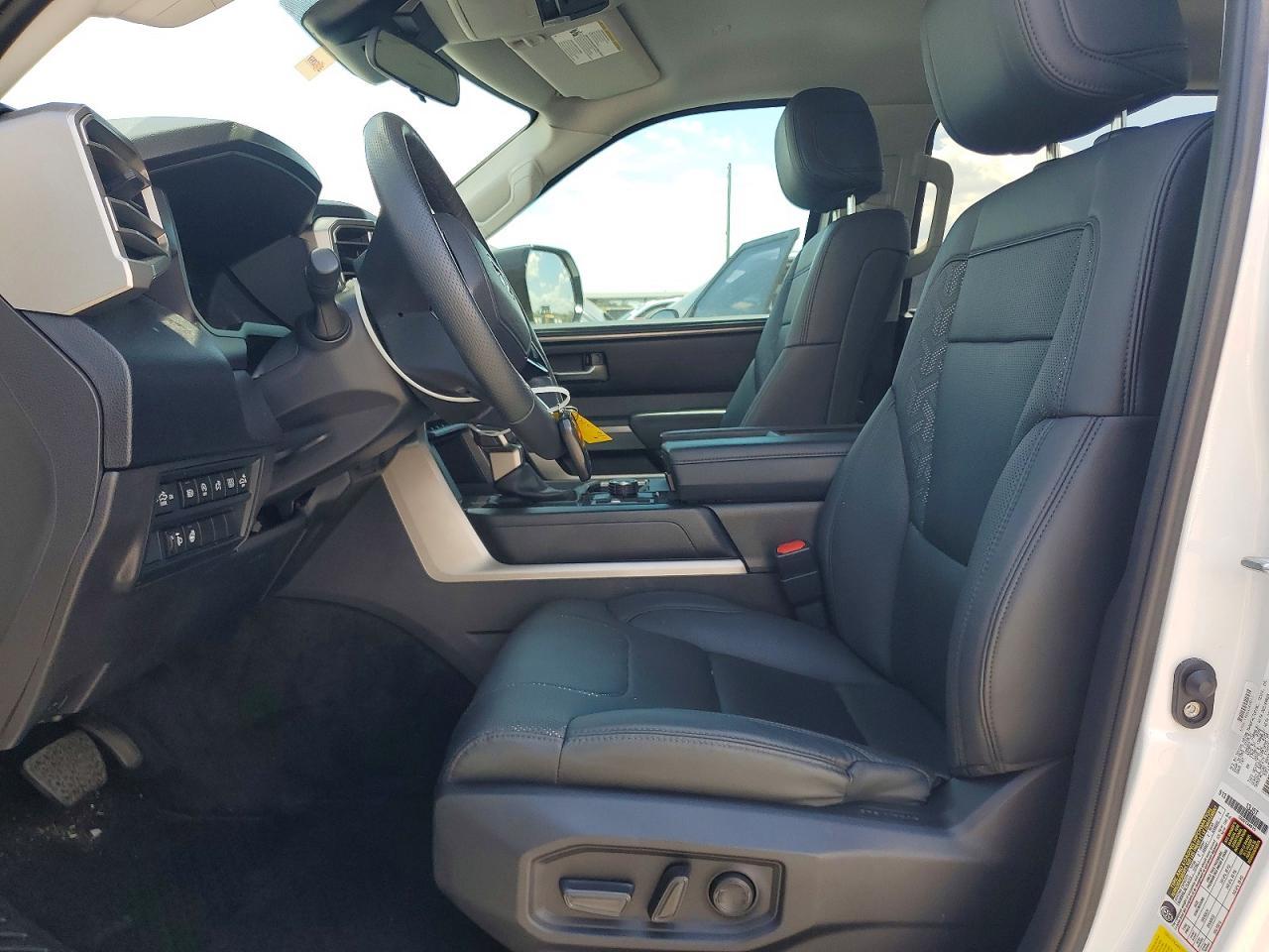 2024 Toyota Tundra Sr5 - Image 7