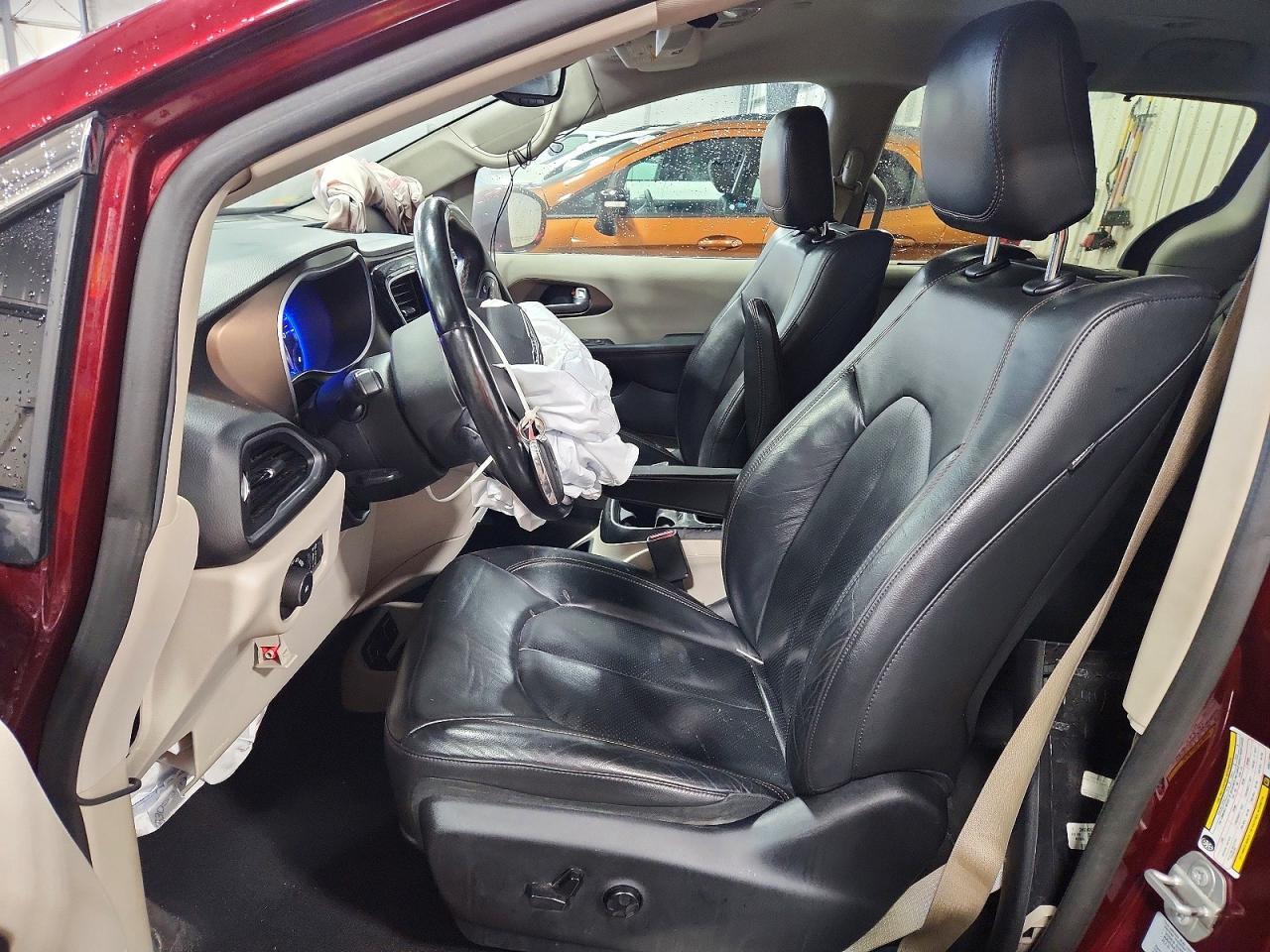 2017 Chrysler Pacifica Touring L Plus - Фото 7