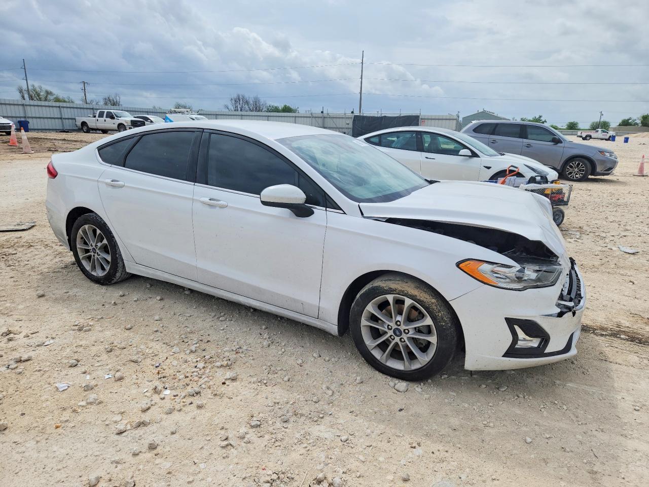 2020 Ford Fusion Se - Фото 4