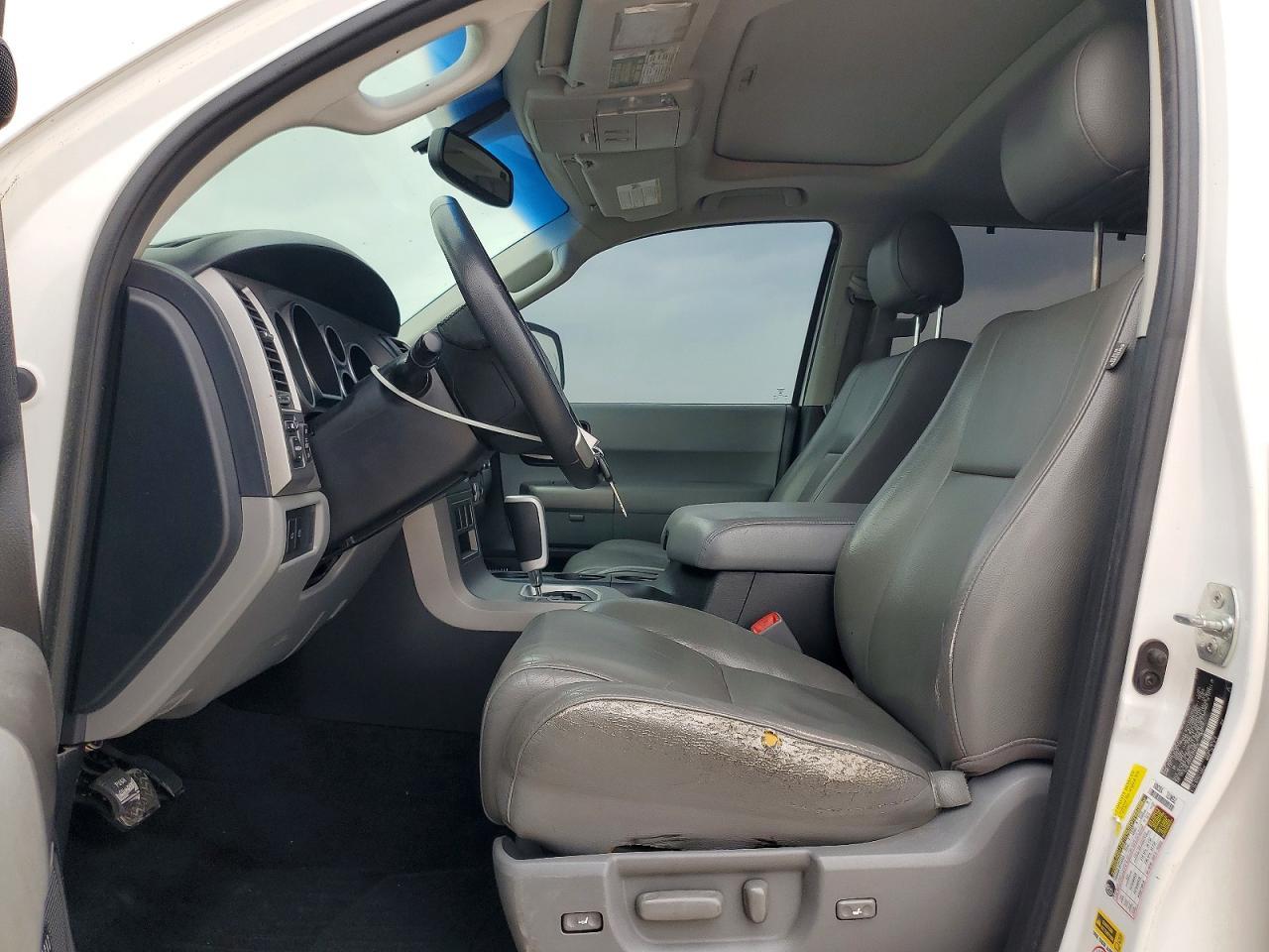 2014 Toyota Sequoia Limited - Фото 7