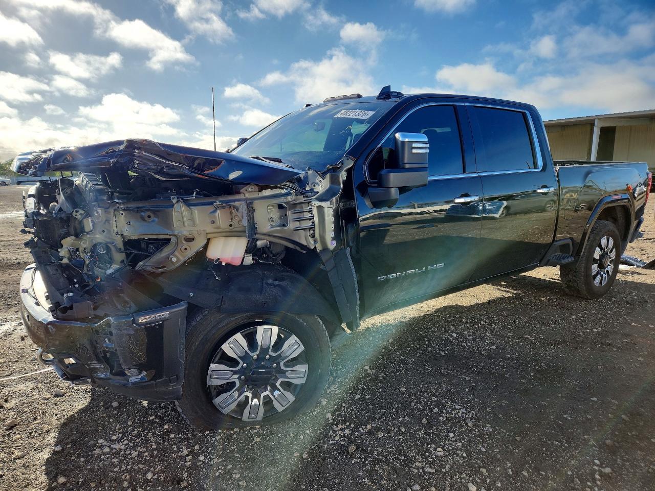 2025 GMC Sierra K2500 Denali