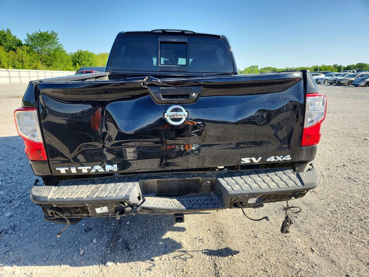 2020 Nissan Titan Sv - Фото 6
