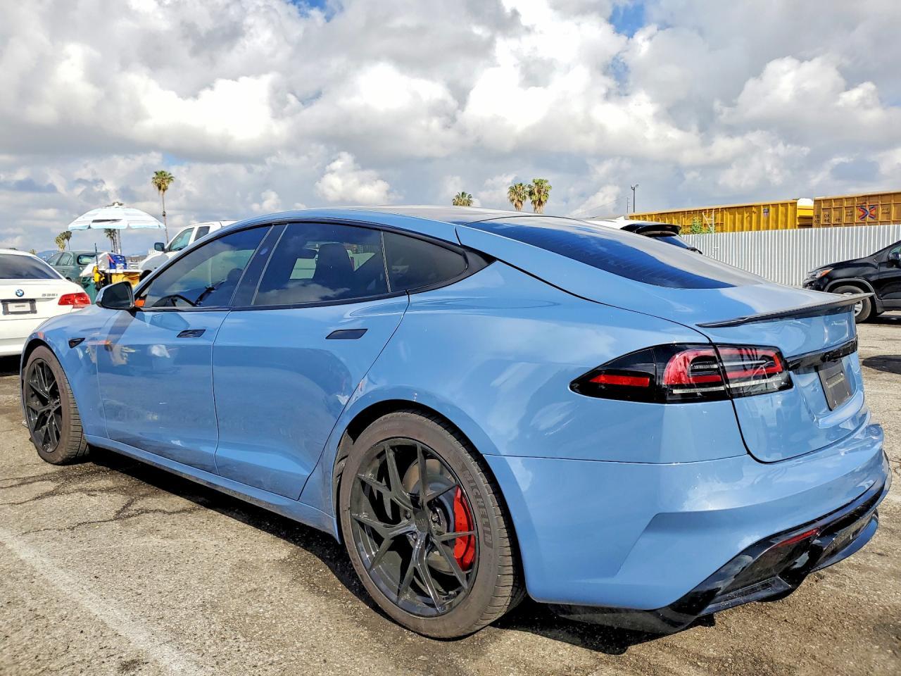 2026 Tesla Model S - Фото 2