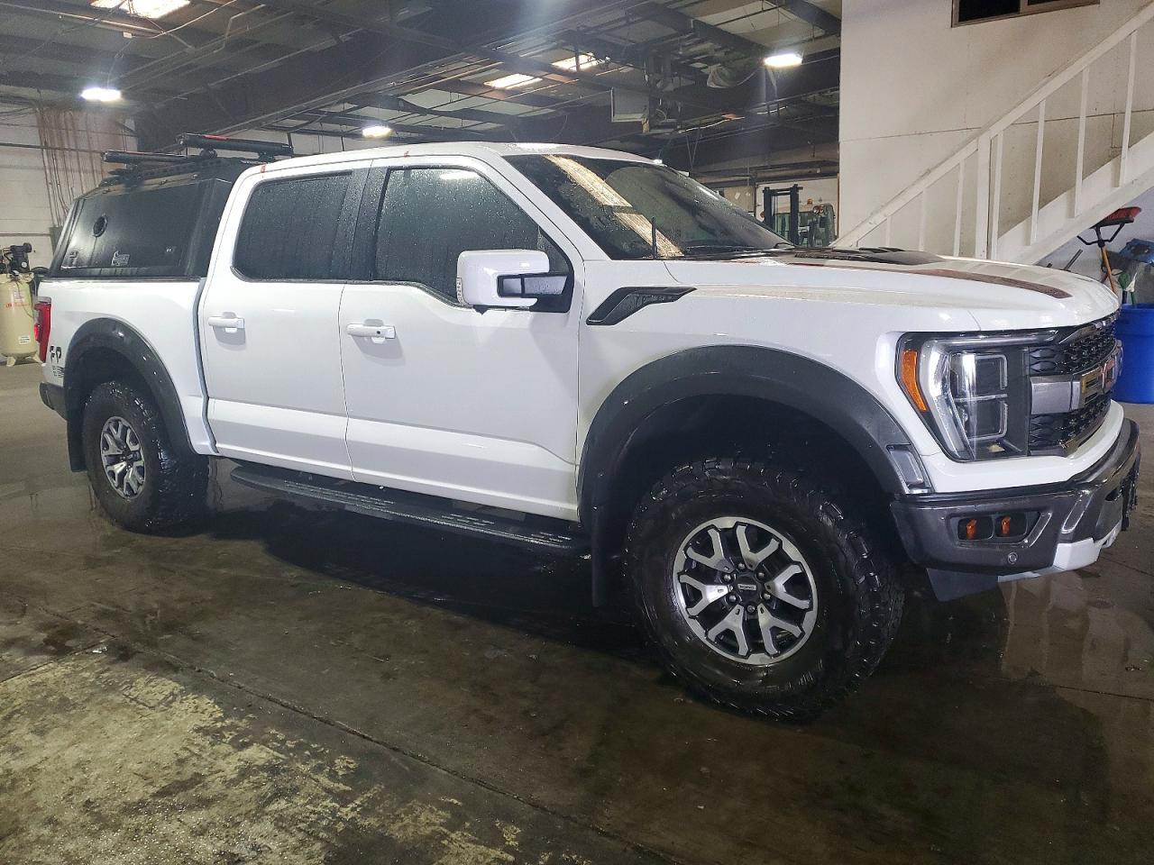 2023 Ford F150 Raptor - Фото 4