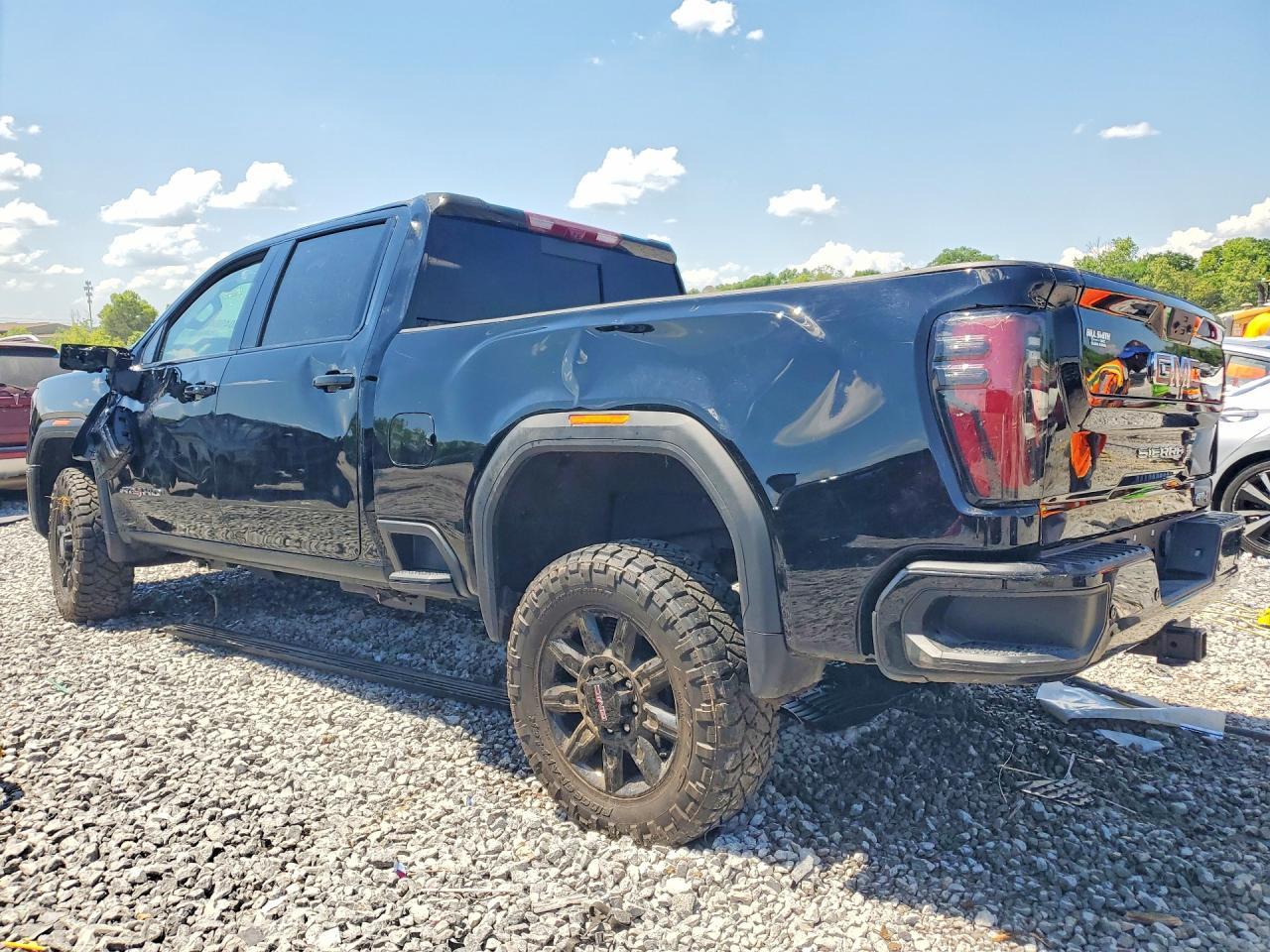 2026 GMC Sierra K2500 At4 - Image 2