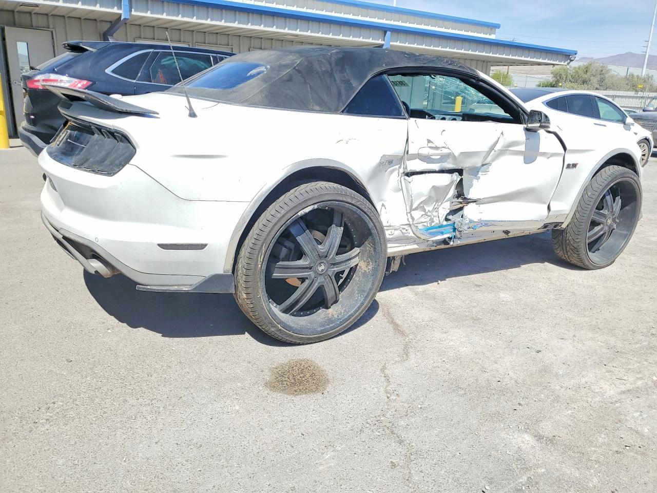2019 Ford Mustang - Фото 3