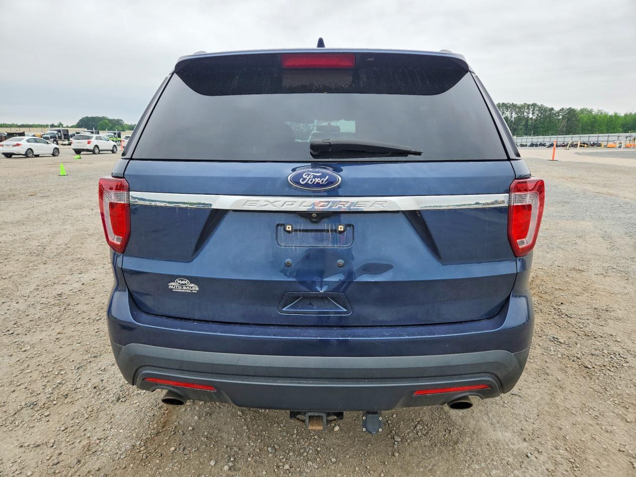 2017 Ford Explorer - Image 6