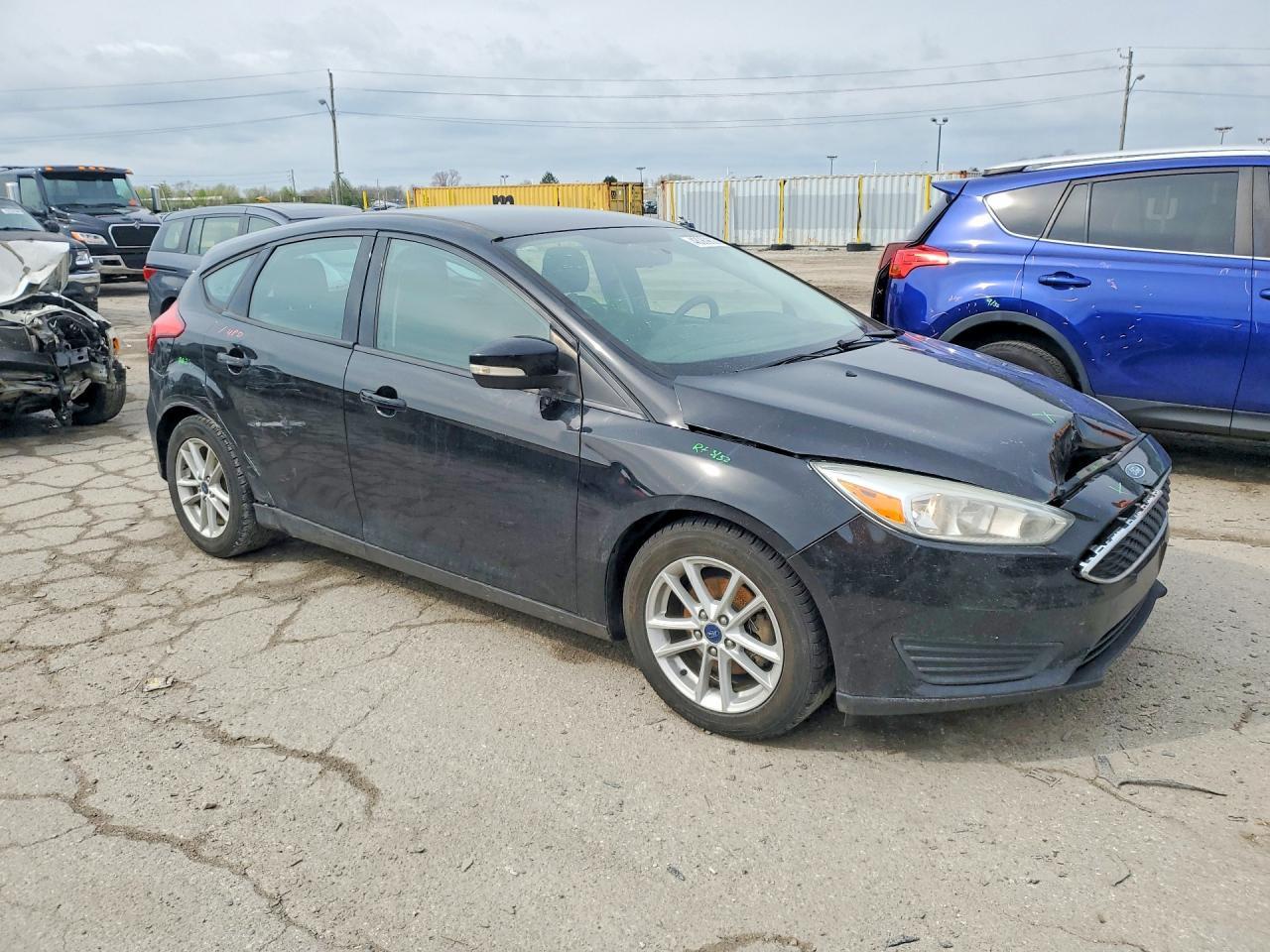 2017 Ford Focus Se - Image 4