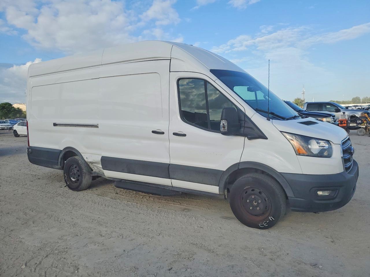 2022 Ford Transit 350 Delivery Van - Фото 4