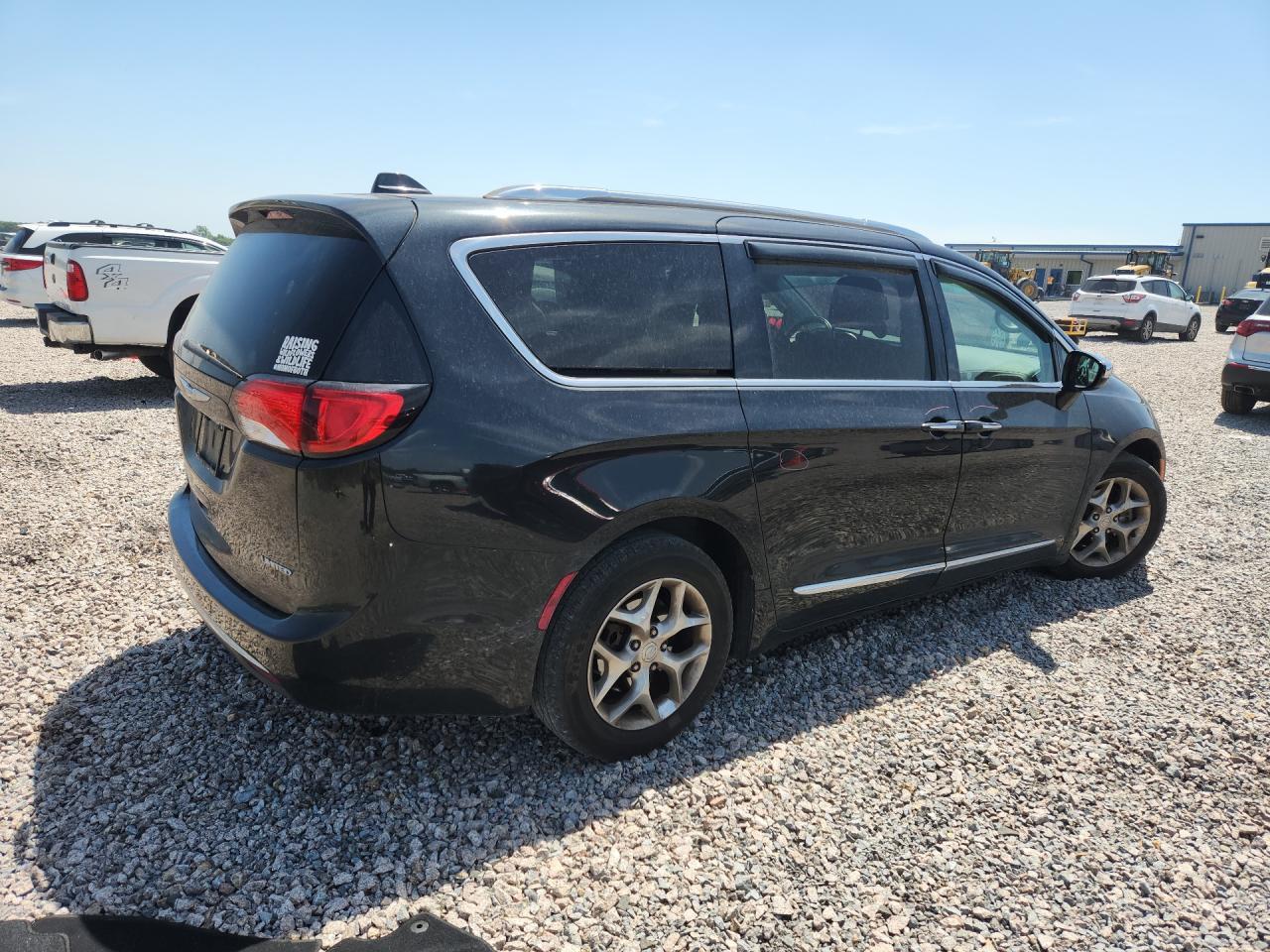 2018 Chrysler Pacifica Limited - Фото 3