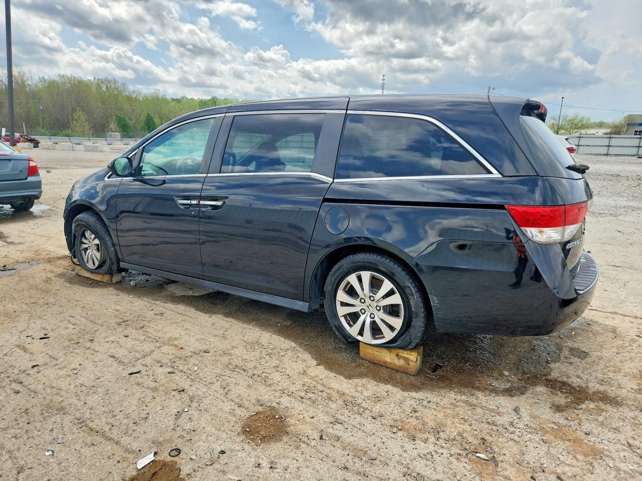 2014 Honda Odyssey Exl - Image 2