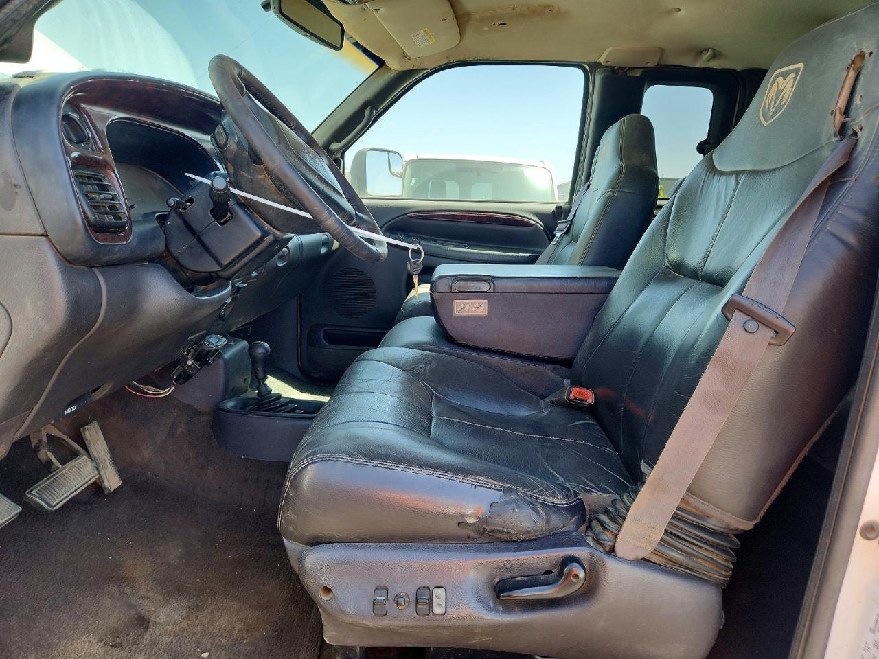 2001 Dodge Ram 2500 - Фото 7