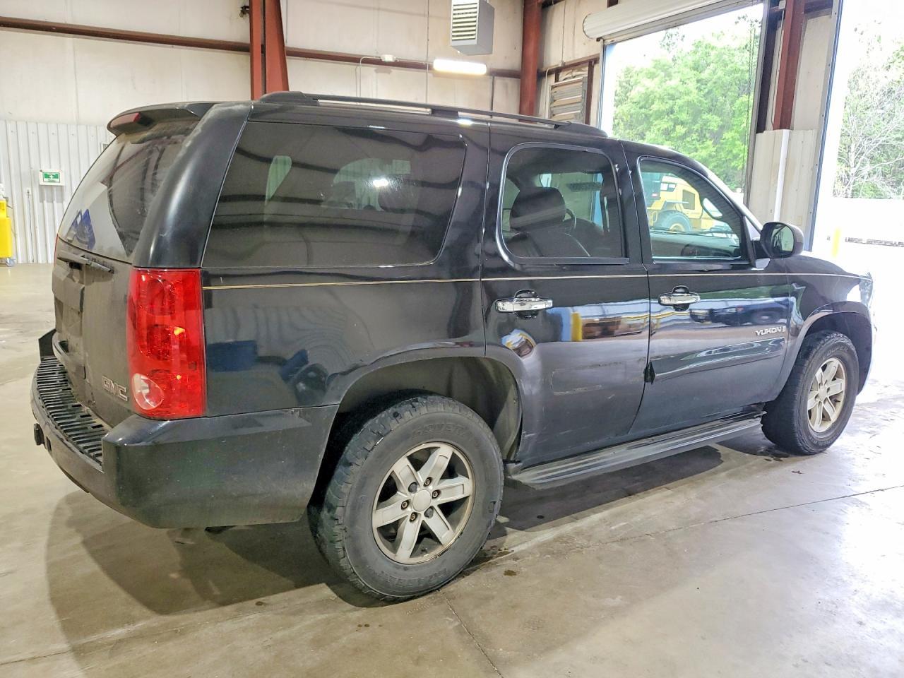 2008 GMC Yukon - Фото 3