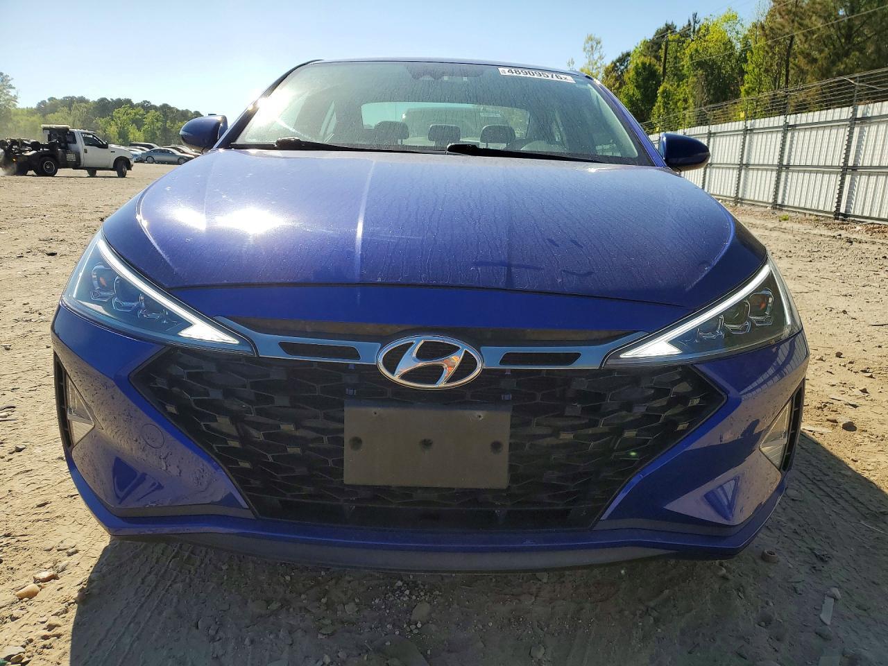 2019 Hyundai Elantra Sport - Image 5