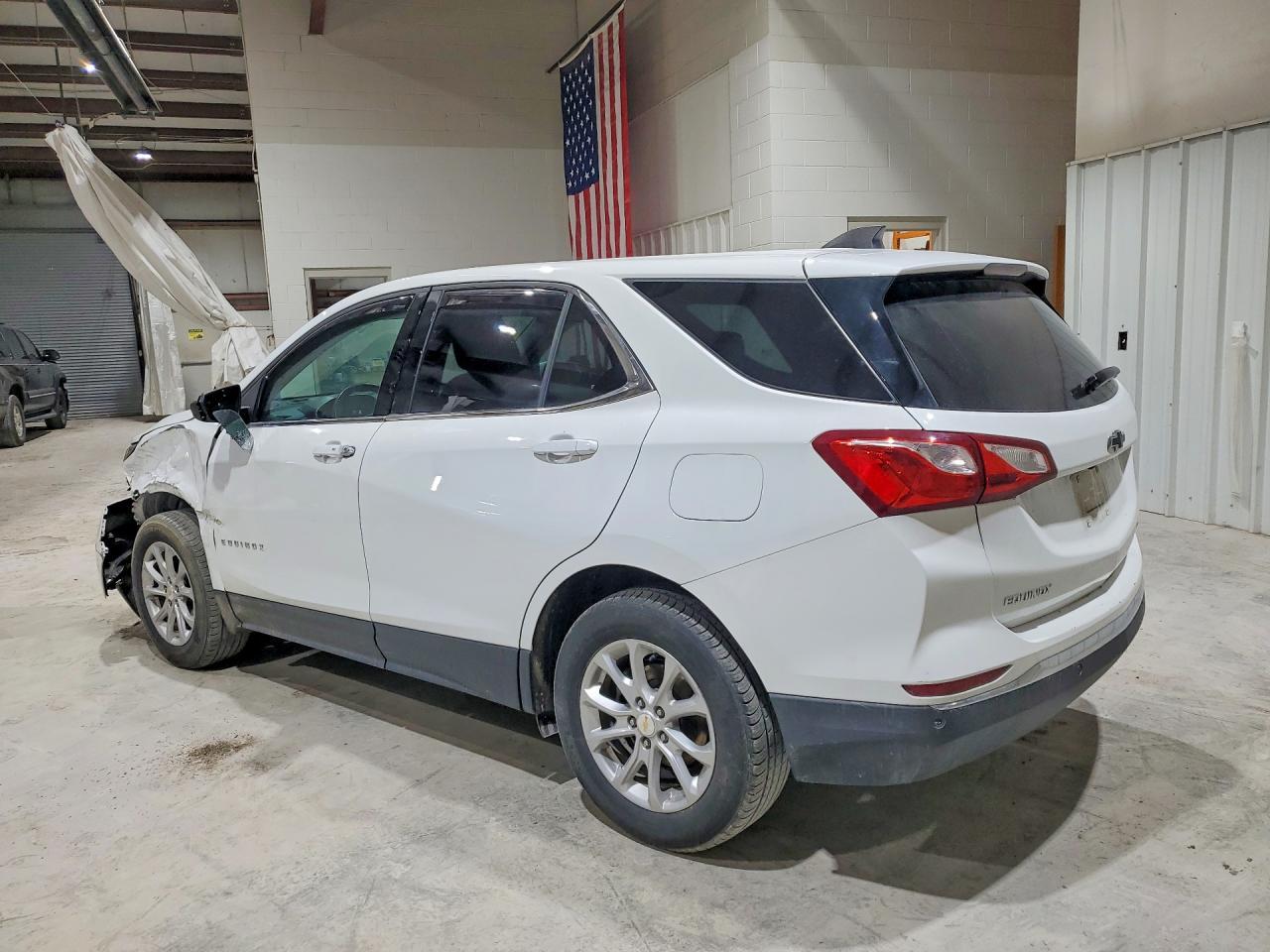 2020 Chevrolet Equinox Lt - Image 2