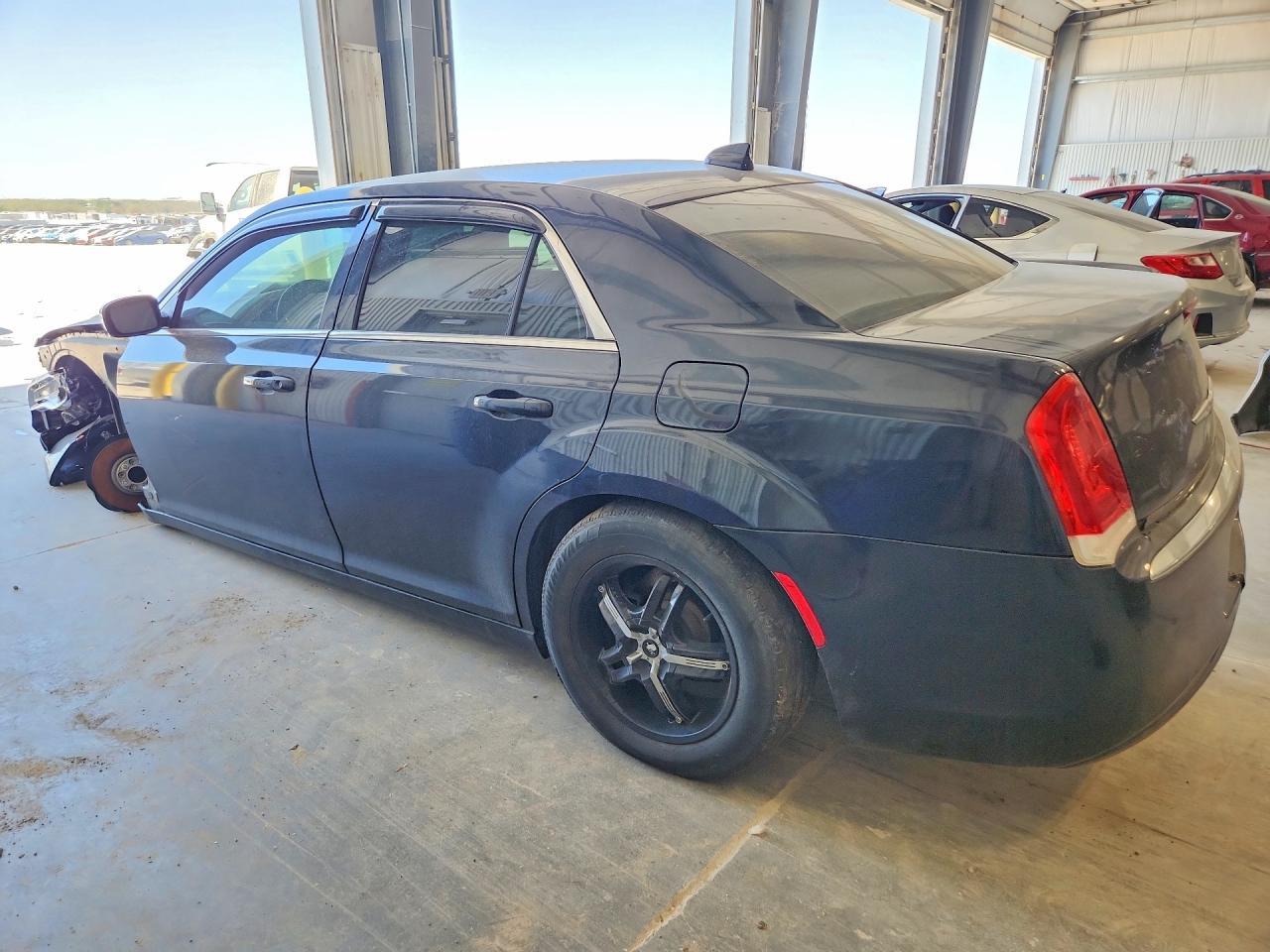 2015 Chrysler 300 Limited - Image 2