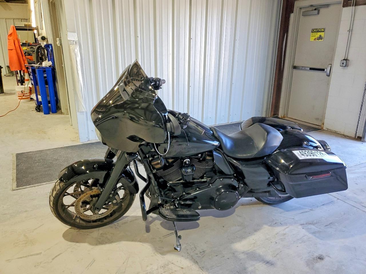 2022 Harley-Davidson Flhxst - Фото 3