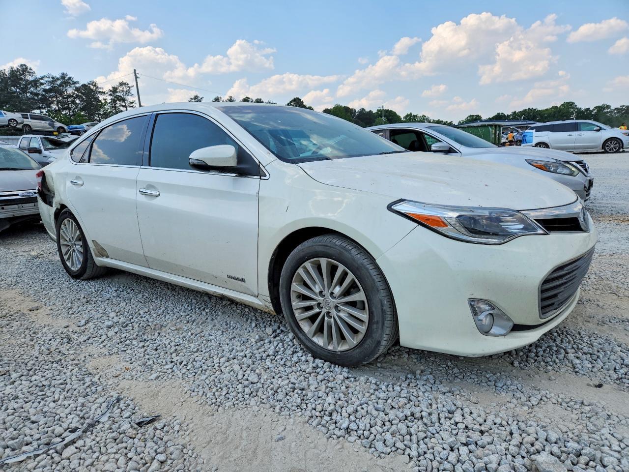 2013 Toyota Avalon Hybrid Limited - Фото 4