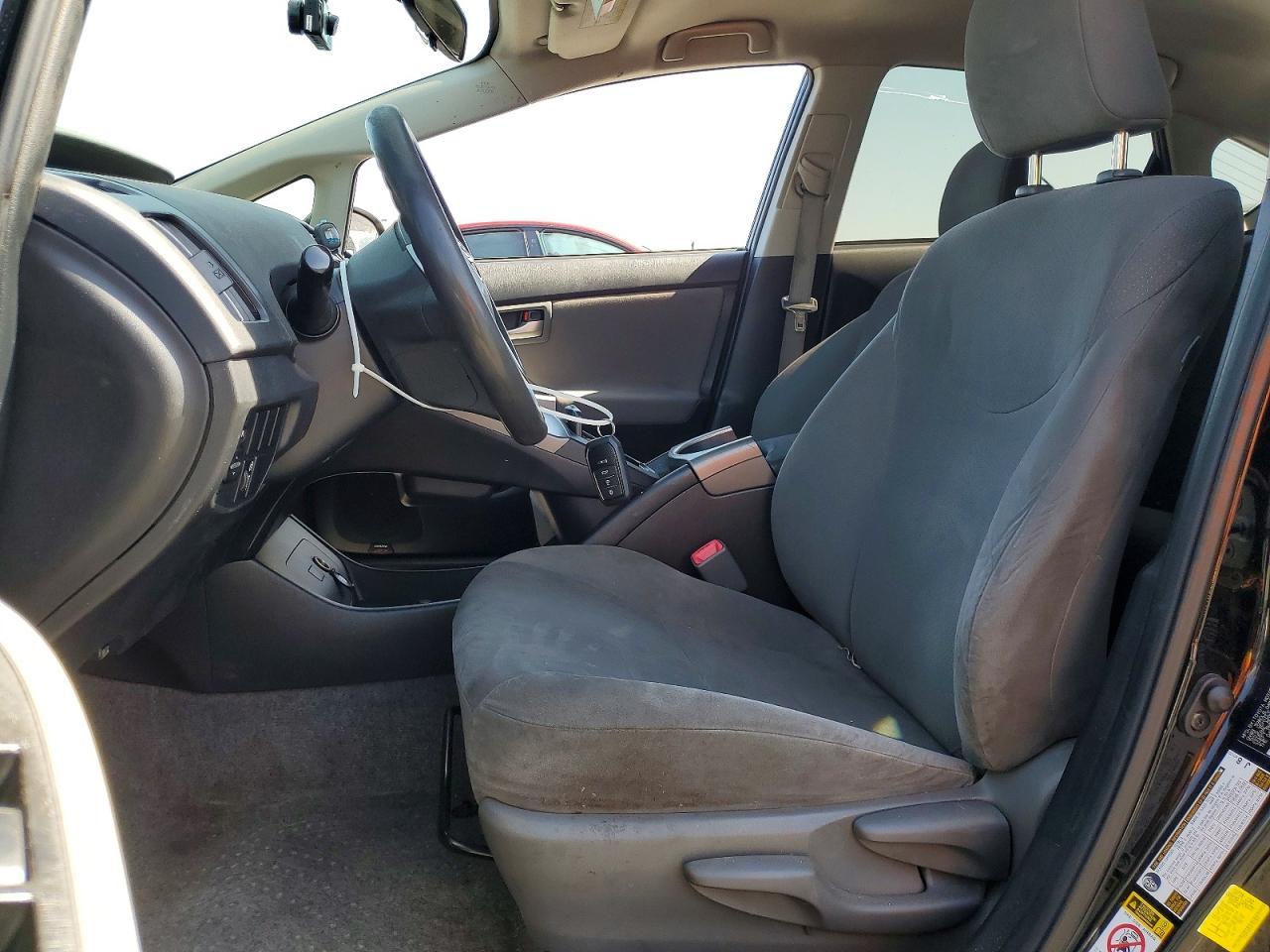 2012 Toyota Prius Two - Image 7