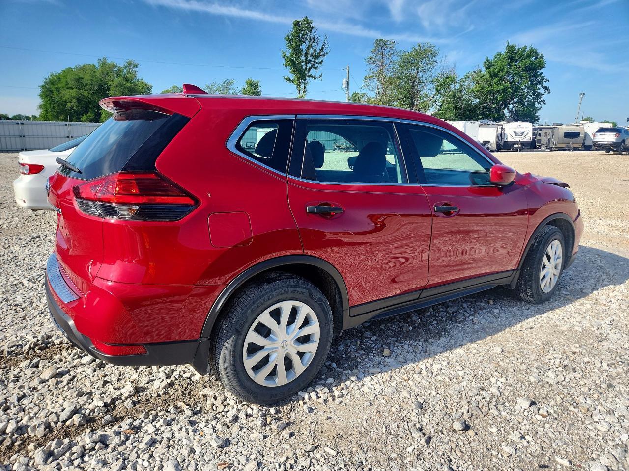 2017 Nissan Rogue S - Фото 3