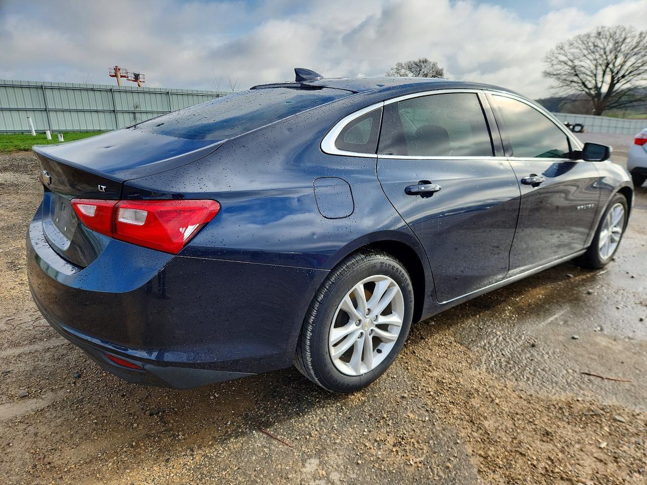 2017 Chevrolet Malibu Lt - Фото 3