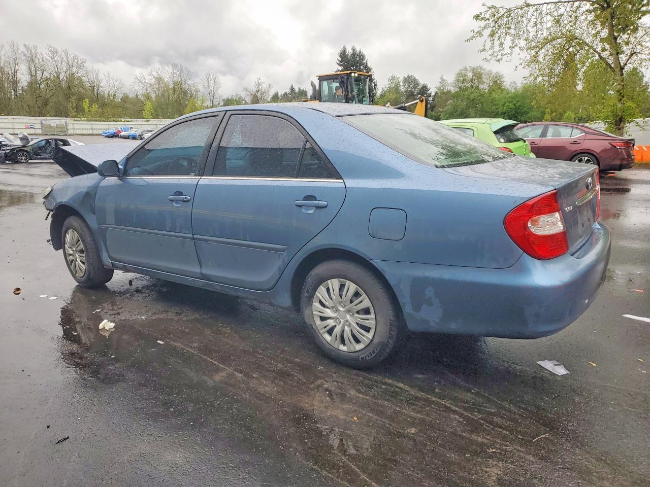 2004 Toyota Camry Le - Фото 2