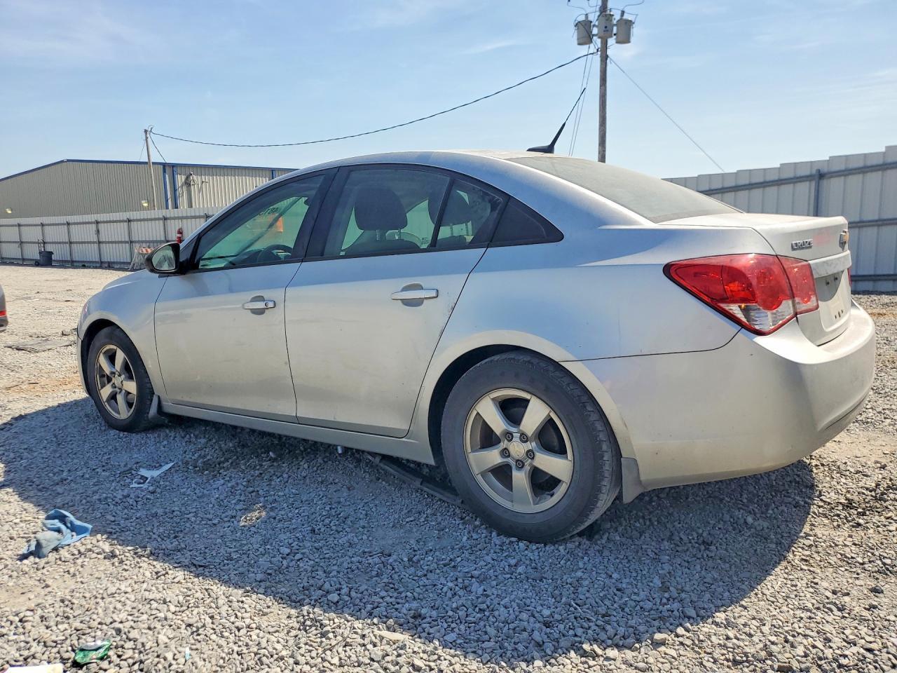 2013 Chevrolet Cruze Ls - Фото 2