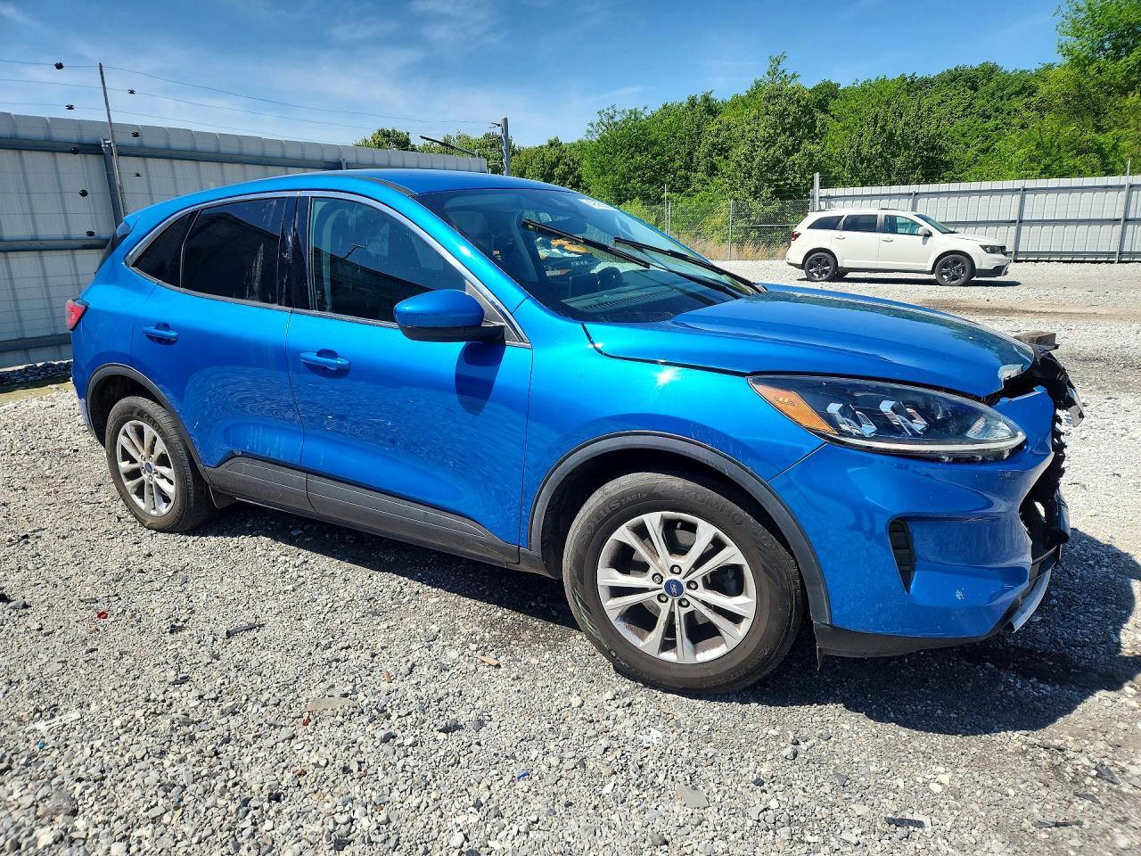 2021 Ford Escape Se - Фото 4